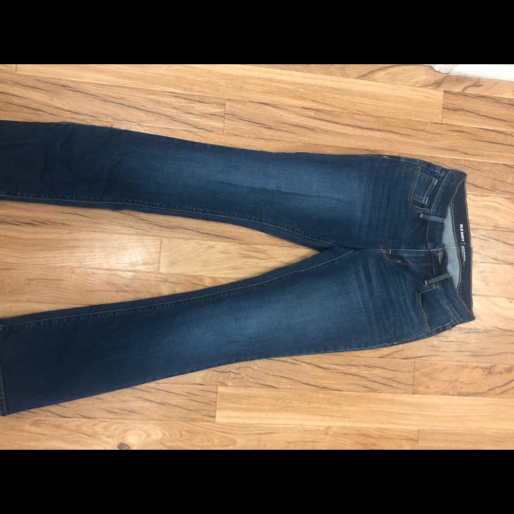 Mid rise jeans NEVER WORN